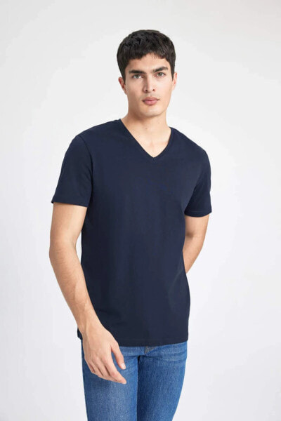 Футболка Defacto Slim Fit Vneck Basic