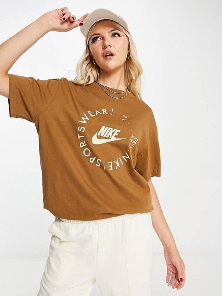 Nike Sport Utility boyfriend t-shirt in ale brown