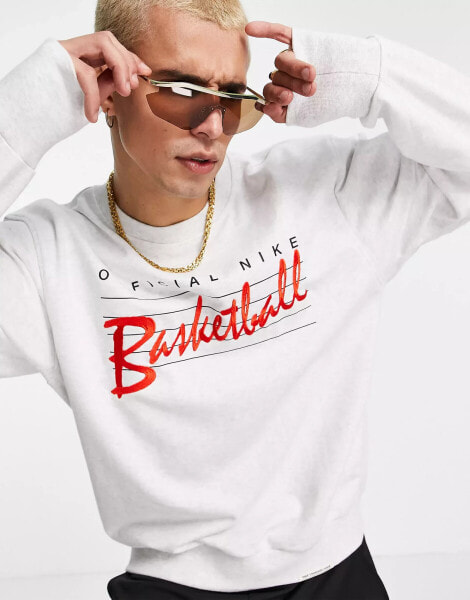 Nike Basketball Standard Issue crew sweat in light grey