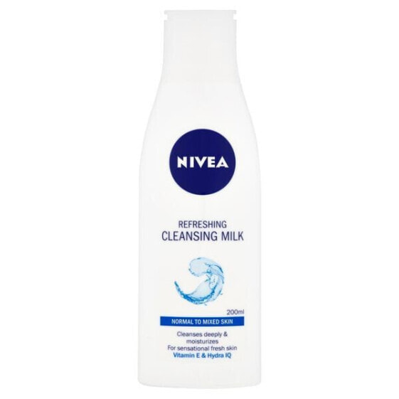 Refreshing Cleansing Milk for normal to combination skin Aqua Effect 200 ml