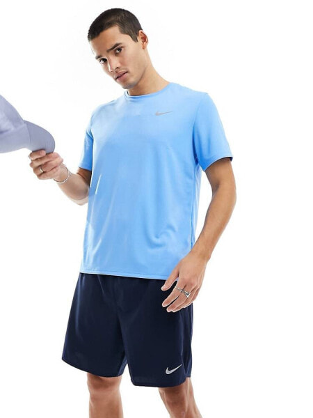 Nike Running Miler t-shirt in blue