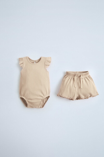 Ribbed bodysuit and bermuda shorts pack