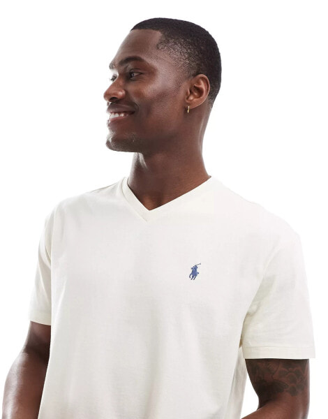 Polo Ralph Lauren icon logo v-neck t-shirt classic oversized fit in cream