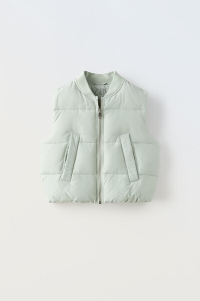 Puffer gilet with bomber collar