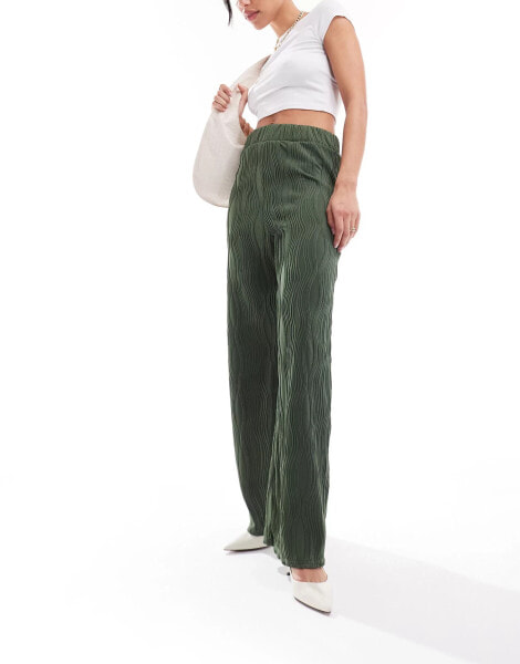 New Look ripple wide leg trousers in khaki