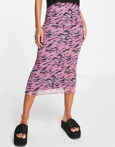 Topshop – Midirock aus rosa Netzstoff mit Zebramuster