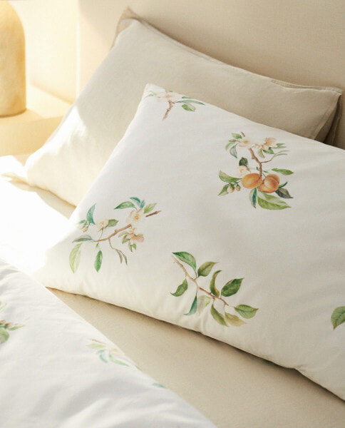 Fruit print pillowcase