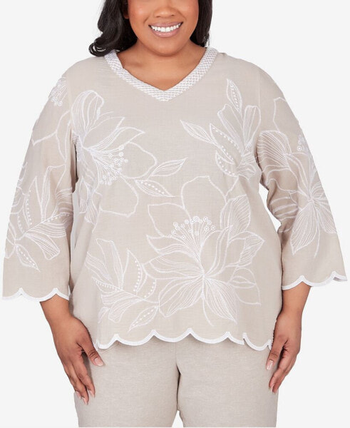 Plus Size Garden Party V-neck Embroidered Floral Top