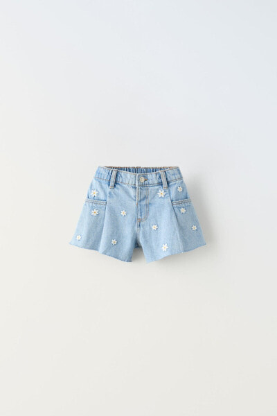 Denim bermuda shorts with embroidered flowers