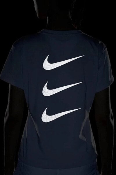 Футболка Nike Dri Fit Run Division короткий рукав рюшами 3 Swoosh - Женская