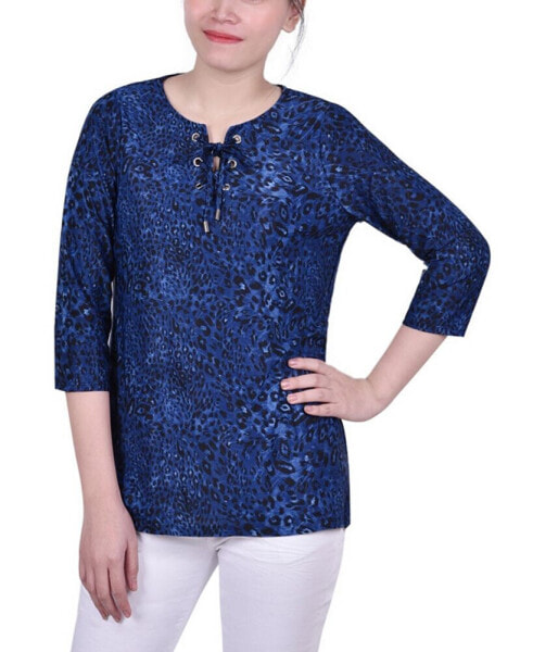 Petite 3/4 Sleeve Grommet Top