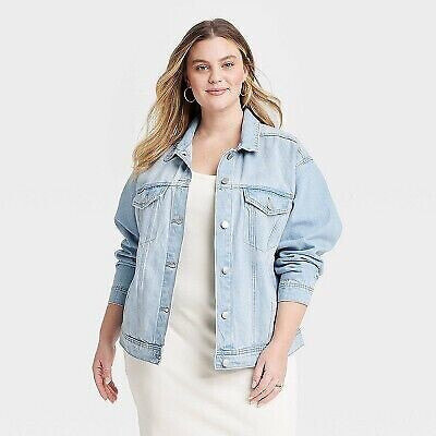 Women's 90's Baggy Trucker Jacket - Universal Thread Light Wash 3X