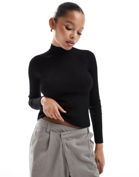 Stradivarius ribbed jumper in black