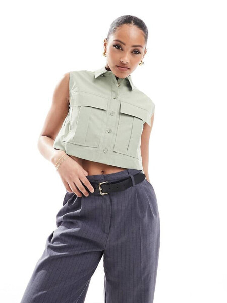 Stradivarius short sleeve boxy cargo shirt in sage