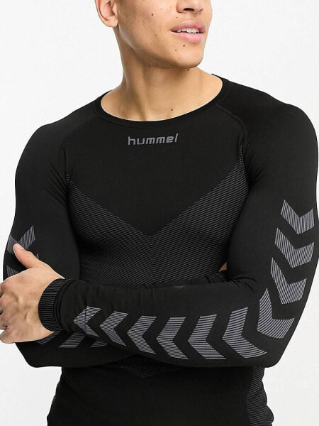 Hummel First seamless jersey long sleeve t-shirt in black