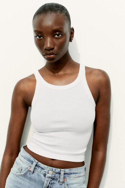 RIBBED HALTER CROP TOP