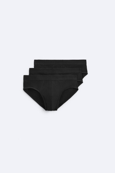 3-pack of assorted briefs