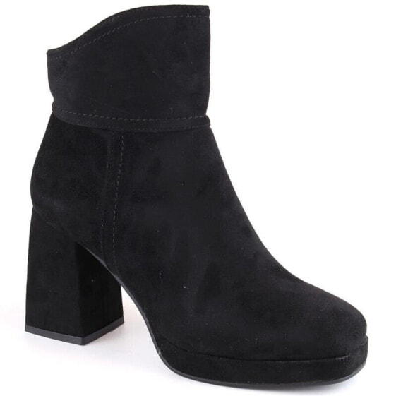 Suede ankle boots with a high heel and a platform, insulated M.Daszyński W SAN24A, black