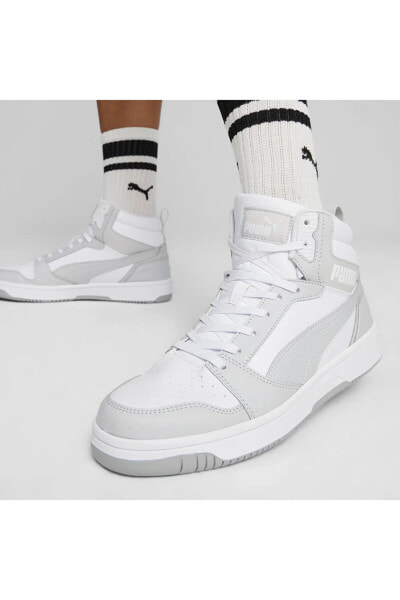 Rebound V6 Unisex Sneaker