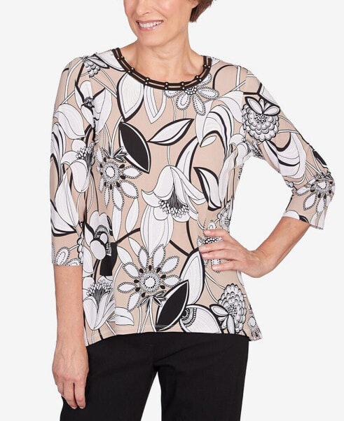 Petite Neutral Territory Floral Linework Sharkbite Hem Top