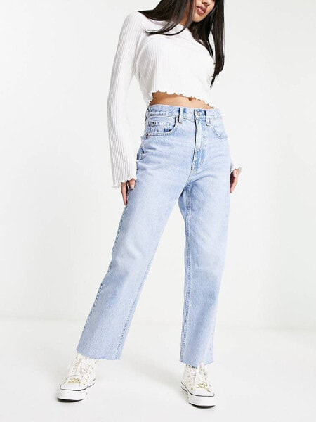 Stradivarius straight cropped jean in light blue 