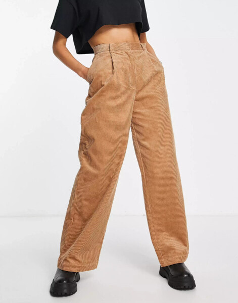 Monki – Hose aus Cord in Camel