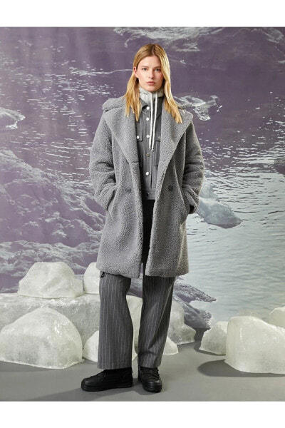 Пальто женское Koton Şahika Ercümen X - Пальто из меха реквизированного материала