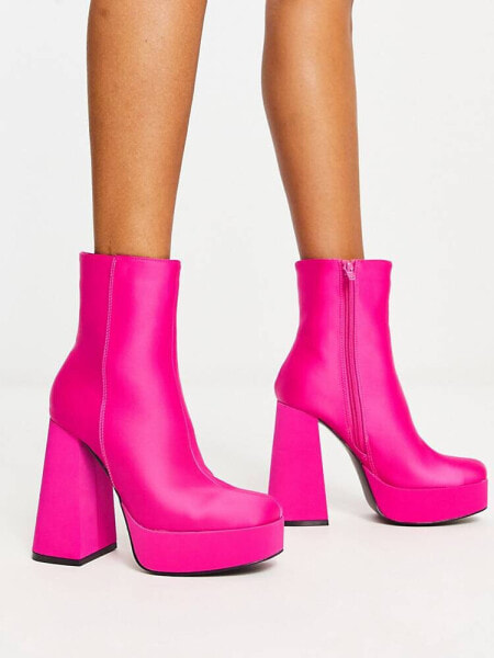 New Look satin platform heeled boots in pink