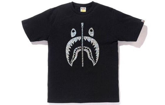 BAPE Shark Face Print T-shirt 闪光鲨鱼脸印花短袖T恤 男款 黑色 / Футболка BAPE Shark Face 1G30-110-63