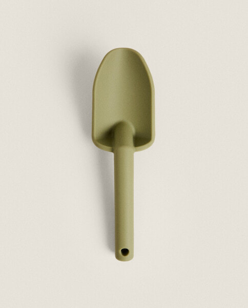 Children’s beach spade