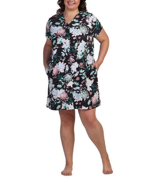 Plus Size Floral Short-Sleeve Snap Robe