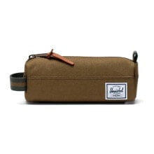 Cosmetic bags and beauty cases