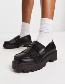 Купить обувь Truffle Collection: Truffle Collection chunky fringe loafers in black