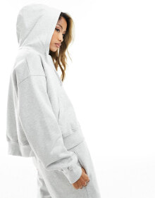 Women's hoodies and sweatshirts