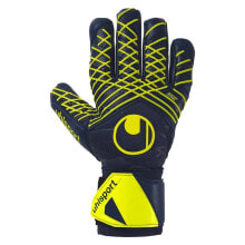 Goalkeeper gloves for football