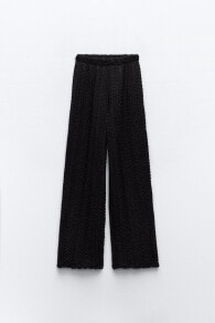 Women's trousers with a loose fit