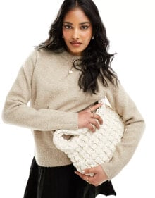 Women's sweaters and cardigans