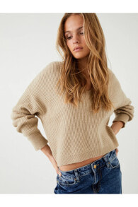 Women's sweaters and cardigans