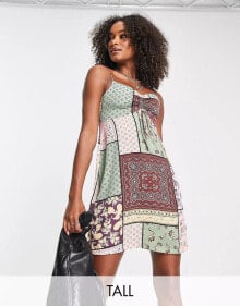 Купить женские платья Violet Romance Tall: Violet Romance Tall cami mini dress in patchwork print