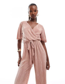 Купить женские комбинезоны AX Paris: AX Paris short sleeve plisse wrap jumpsuit in pink