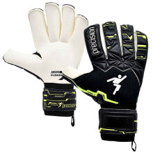 Goalkeeper gloves for football