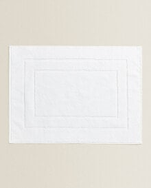 High-quality cotton bath mat