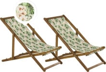 Sun beds and deck chairs