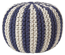 Gestreifter gestrickter Pouf