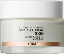 Moisturizing and nourishing the skin of the face