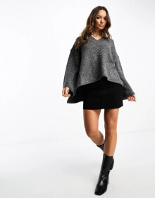 Women's sweaters and cardigans