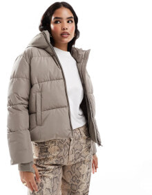 Women's outerwear