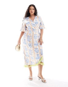 Купить женские вечерние платья Never Fully Dressed Plus: Never Fully Dressed Plus tassel hem wrap midi dress in cobalt tea pot print