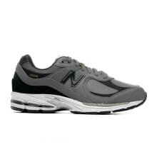 Men's running shoes