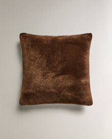 Short faux fur cushion cover